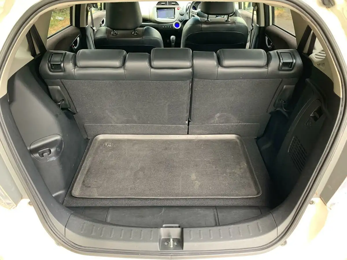 2011-fiat-500-12-lounge-big-29