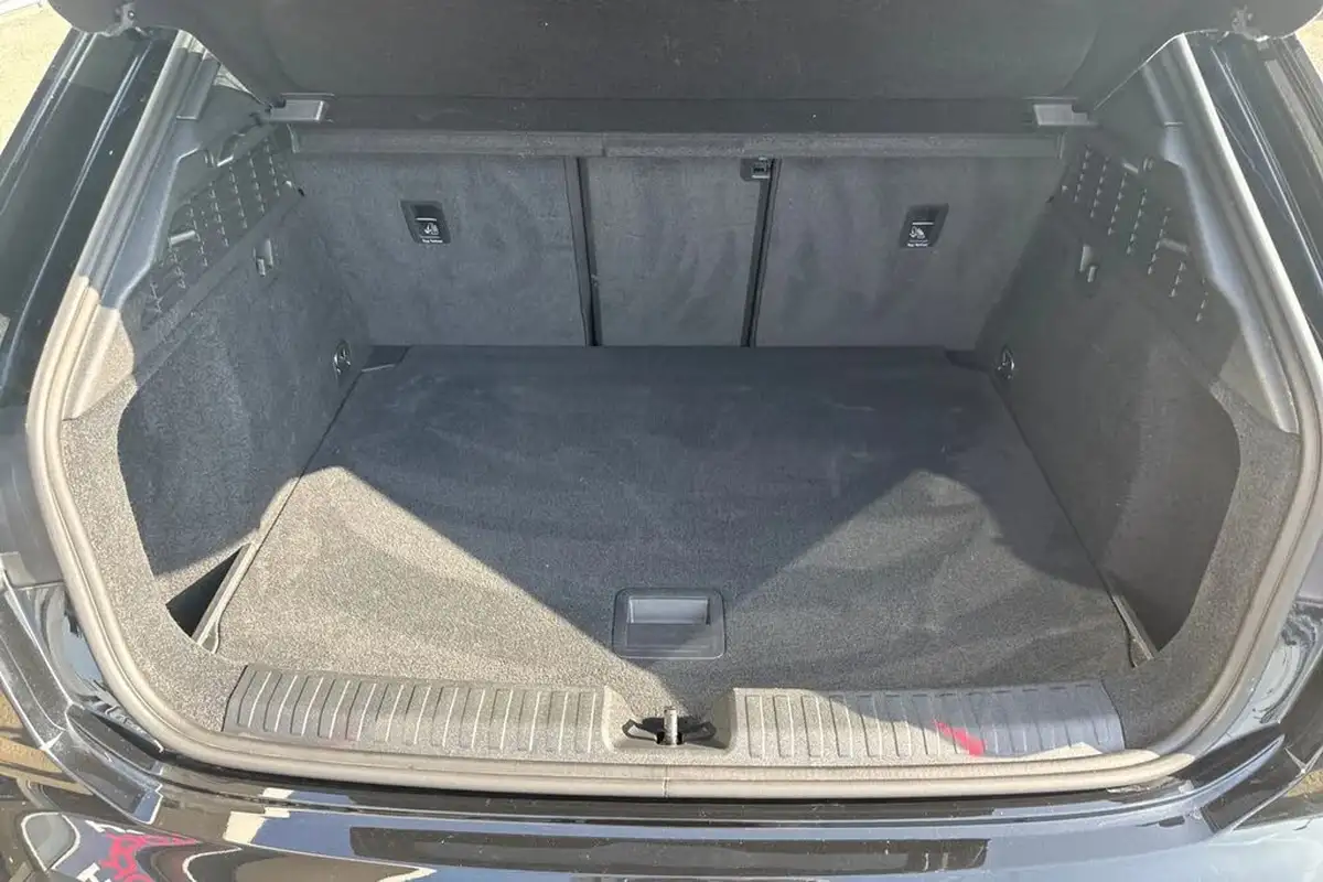 2022-audi-a3-10-30-tfsi-s-line-sportback-5d-big-6