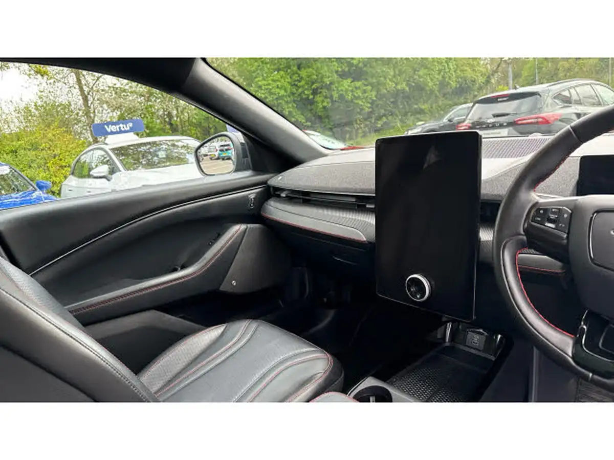 2021-ford-mustang-mach-e-e-extended-range-351ps-88kwh-awd-big-13