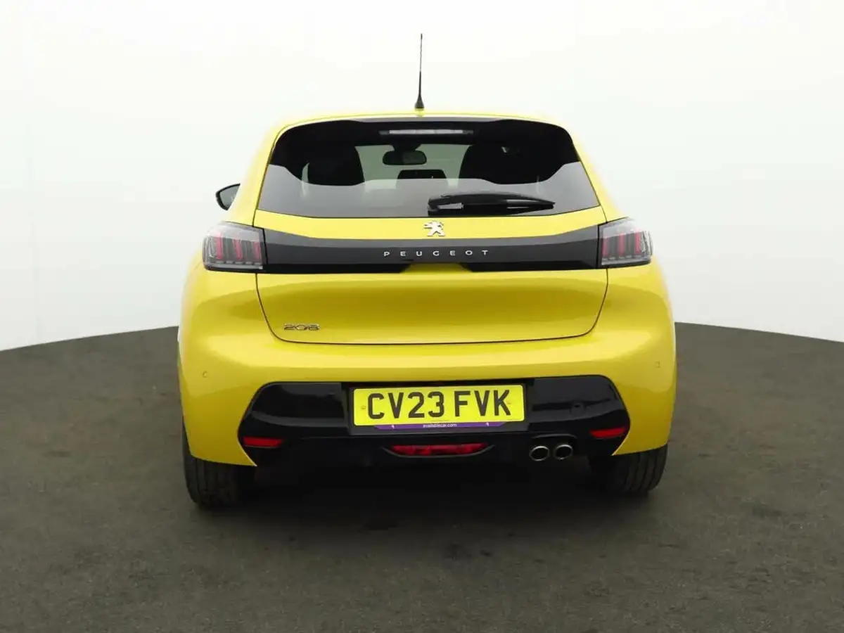 2023-peugeot-208-12-puretech-allure-premium-130ps-eat8-big-2