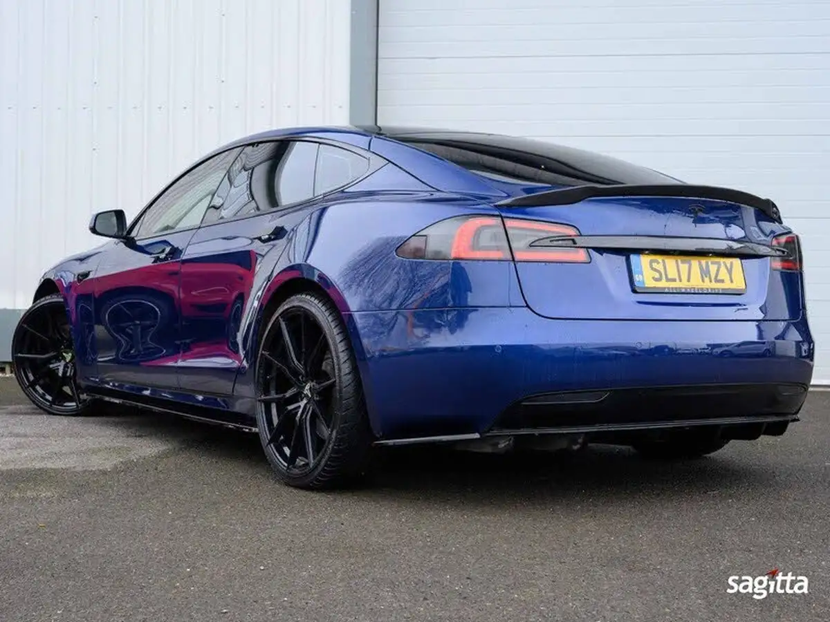2017-tesla-model-s-e-90d-311kw-nav-big-4