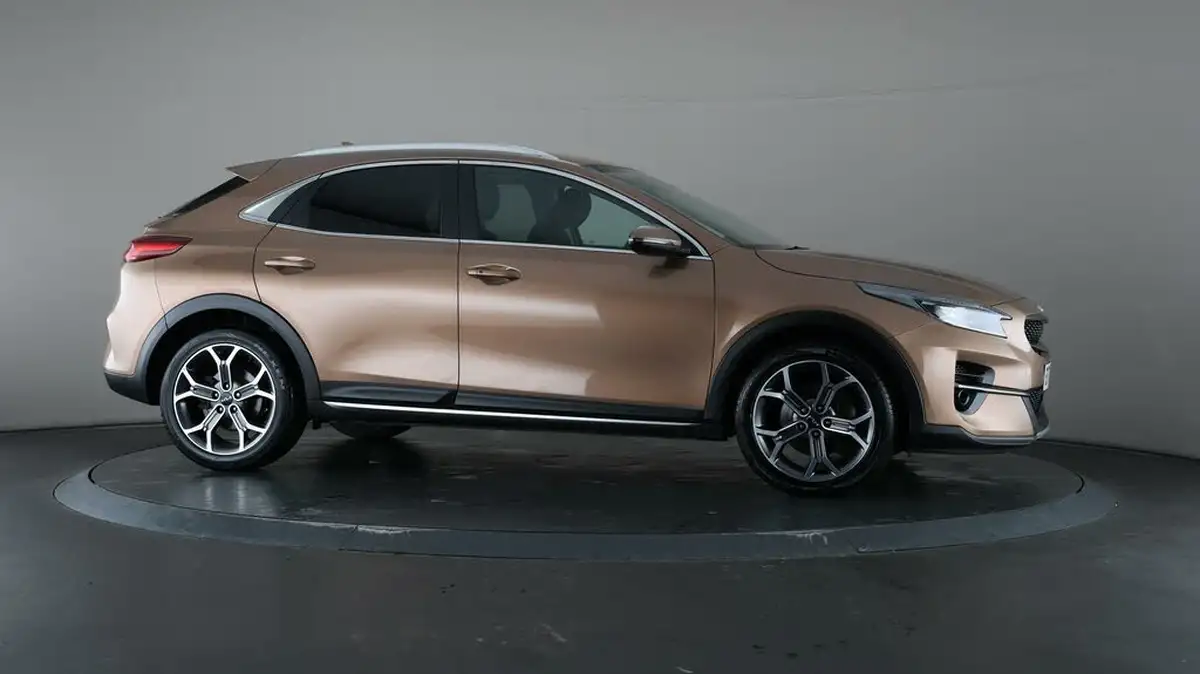 2022-kia-xceed-15-t-gdi-3-big-50
