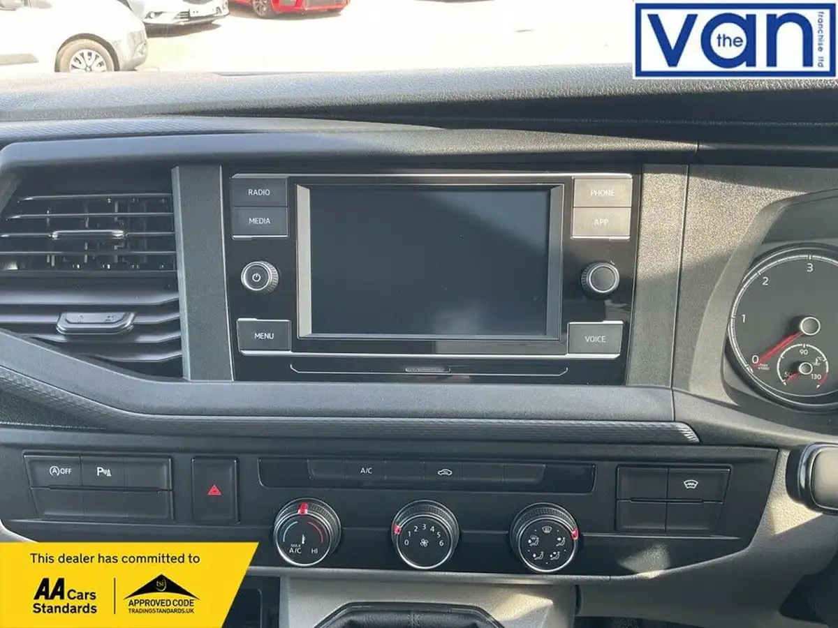 2022-volkswagen-transporter-20tdi-t28-highline-bmt-swb-110pseu6d-big-23