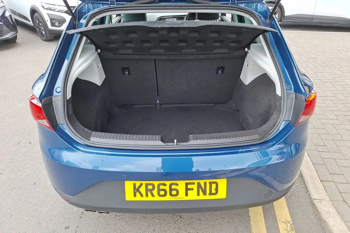 2016-seat-leon-14-fr-tech-pack-ecotsi-hatchback-5d-1395cc-big-18