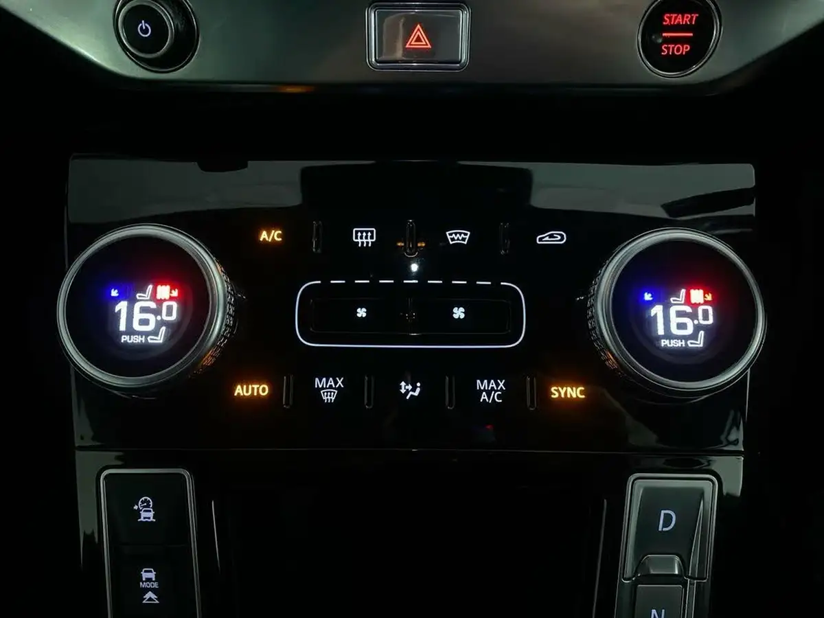 2021-jaguar-i-pace-ev400-black-big-24