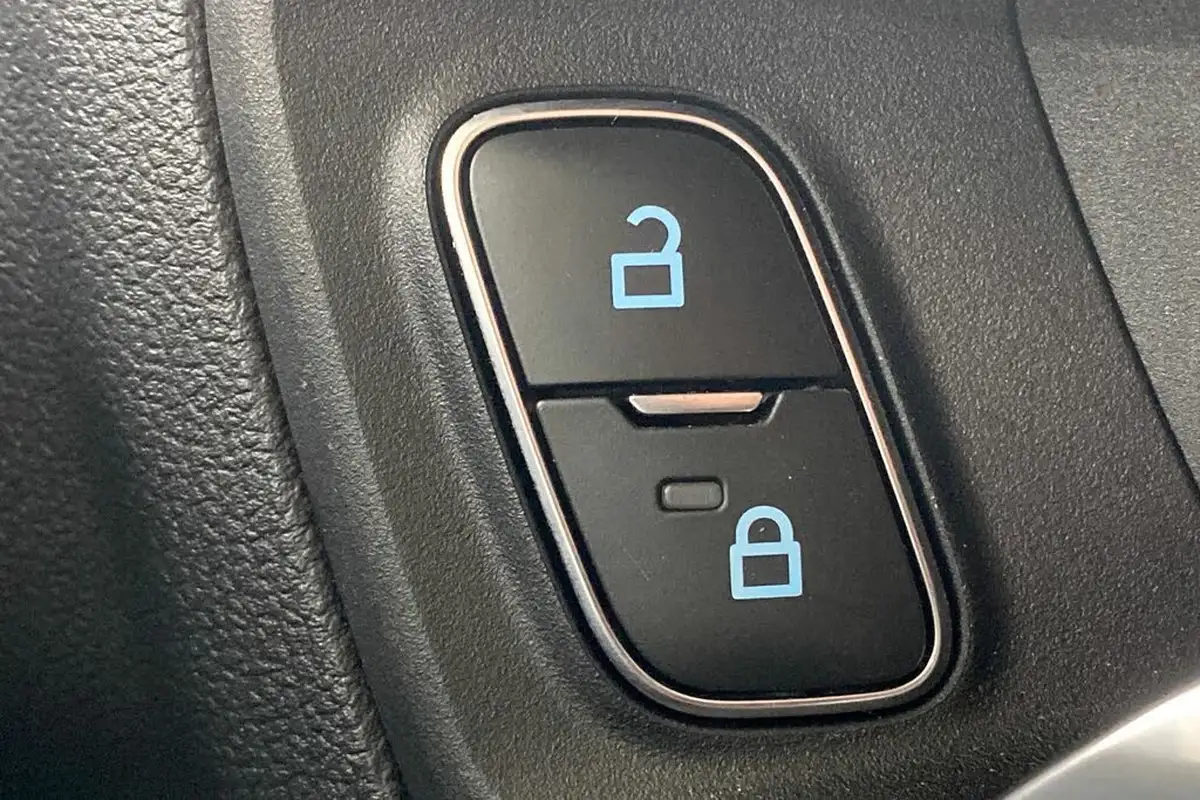2022-ford-kuga-15-titanium-edition-auto-big-38