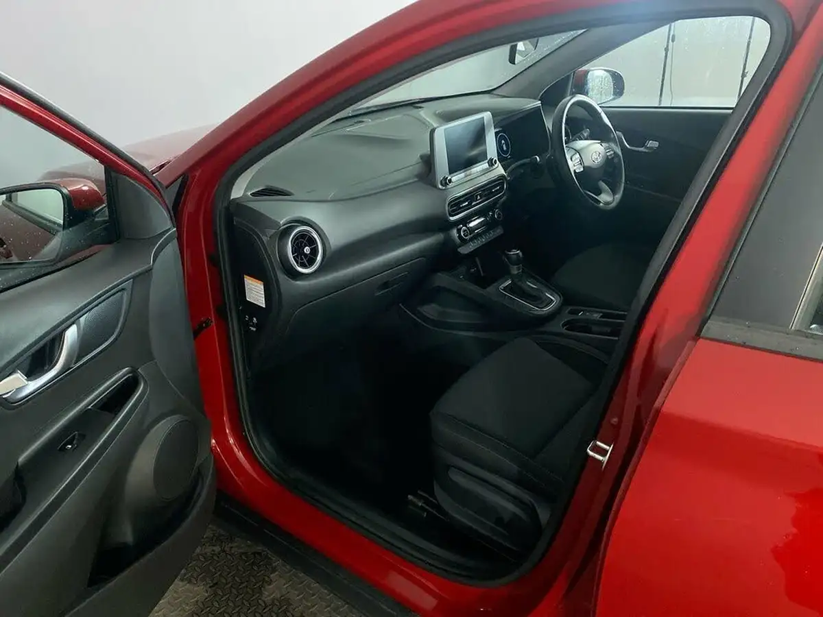 2022-hyundai-kona-16-gdi-se-connect-big-16