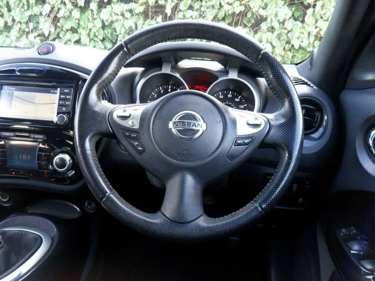 2016-nissan-juke-12-dig-t-n-connecta-ss-big-42