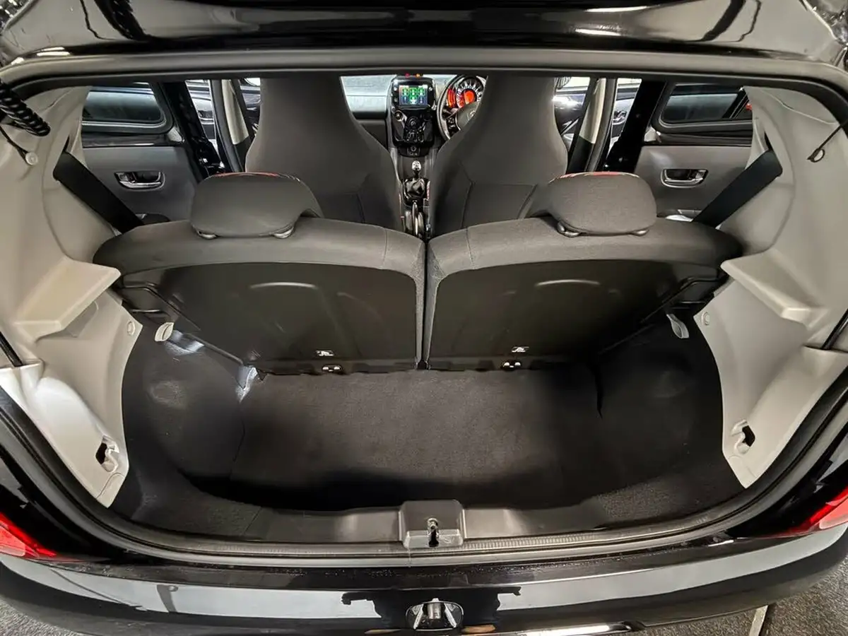 2021-citroen-c1-10-vti-shine-5d-big-33
