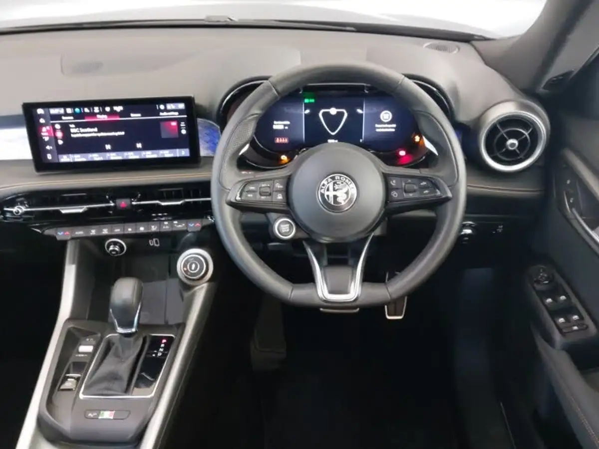 2024-alfa-romeo-tonale-15-sprint-big-6