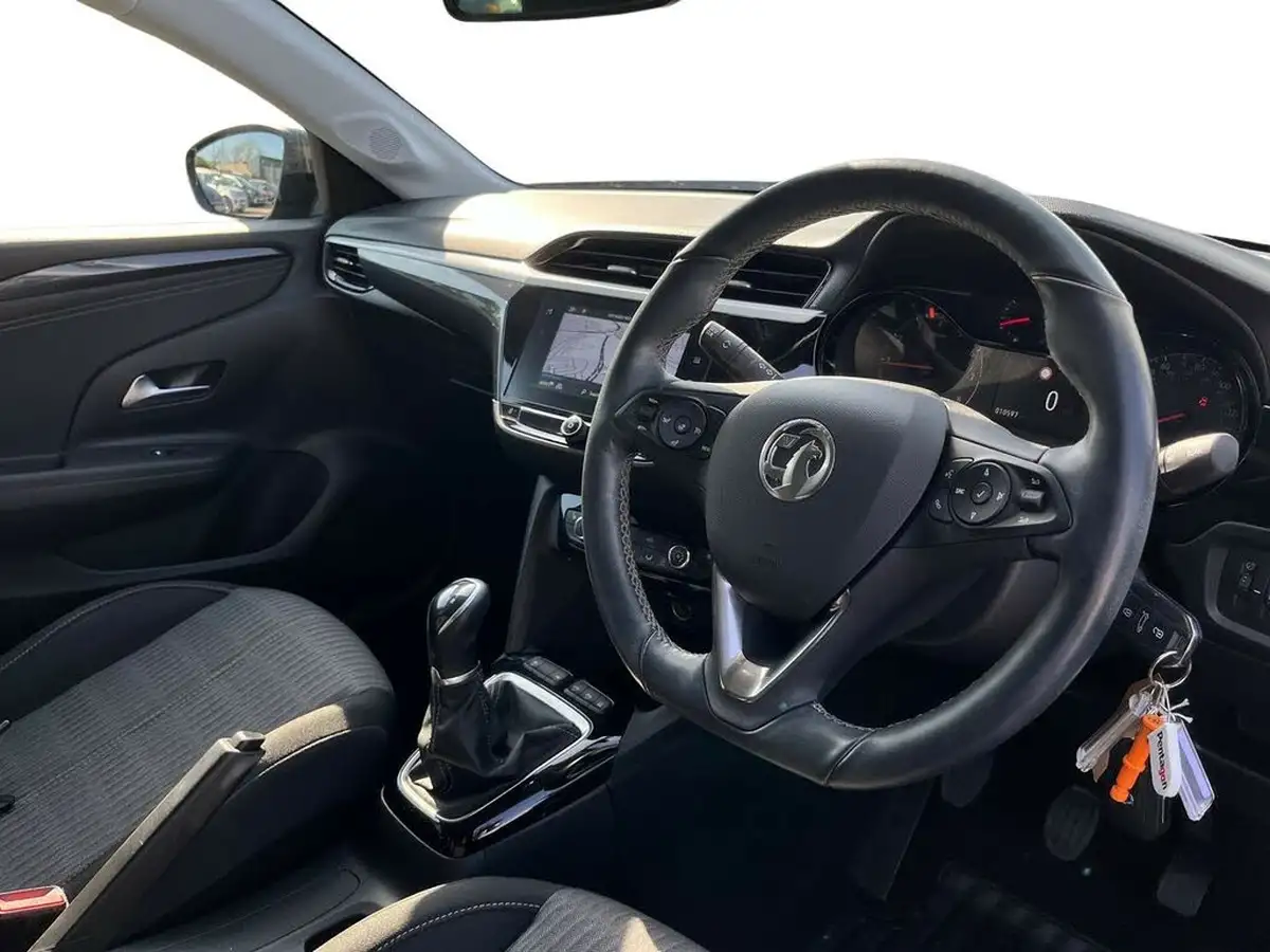 2021-vauxhall-corsa-12i-griffin-edition-big-4