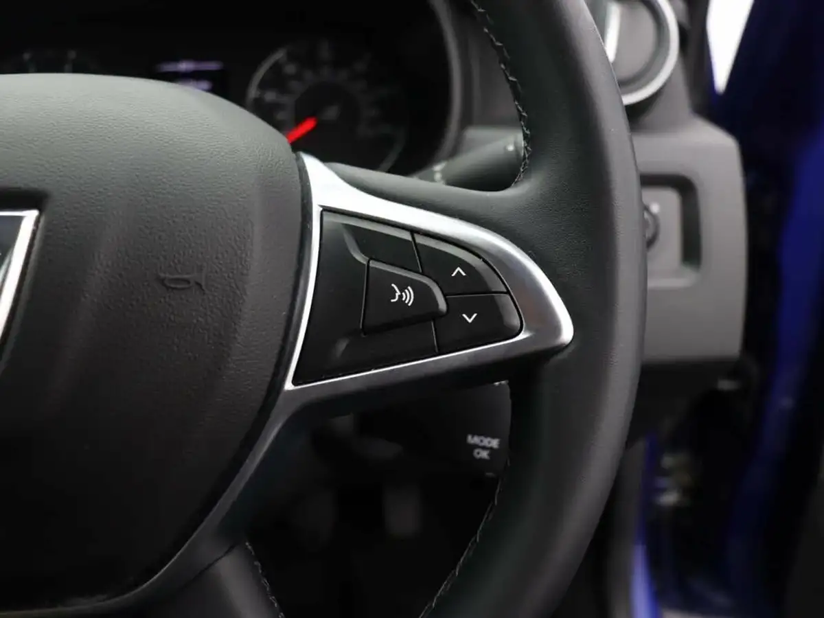 2020-dacia-duster-10-tce-comfort-100bhp-ss-big-16