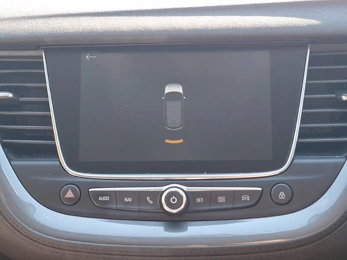 2020-vauxhall-grandland-x-12-sri-nav-auto-big-16