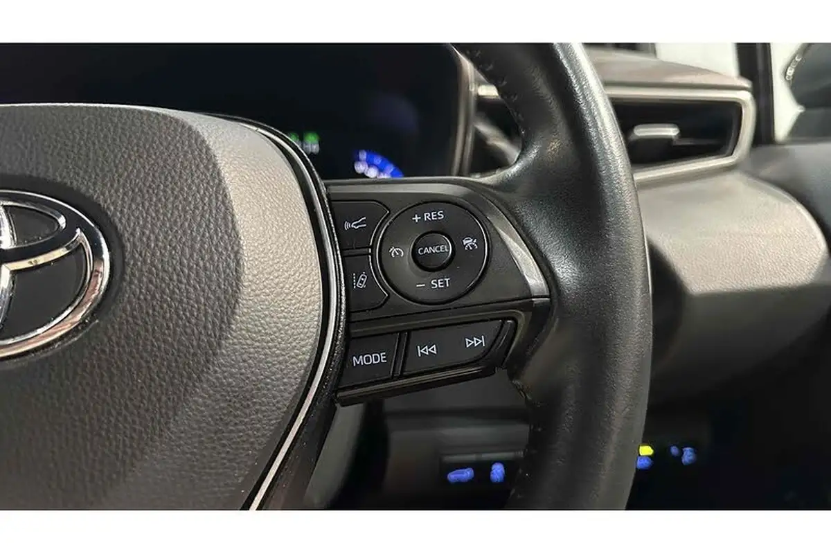 2021-toyota-corolla-18-vvt-i-excel-trk-touring-sports-big-31