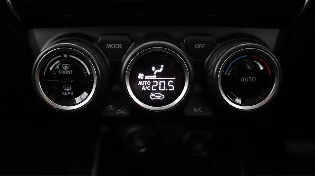 2022-suzuki-swift-12-dualjet-sz5-cvt-big-10