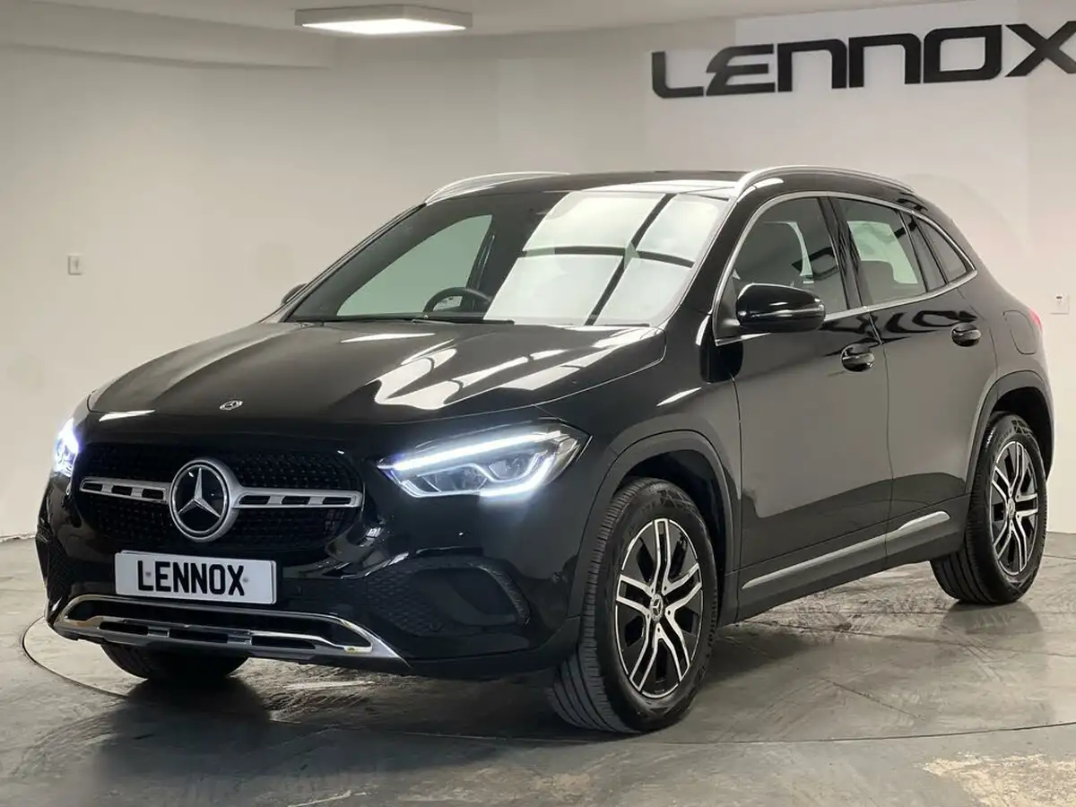 2023-mercedes-benz-gla-class-13-gla-200-sport-executive-station-wagon-big-3