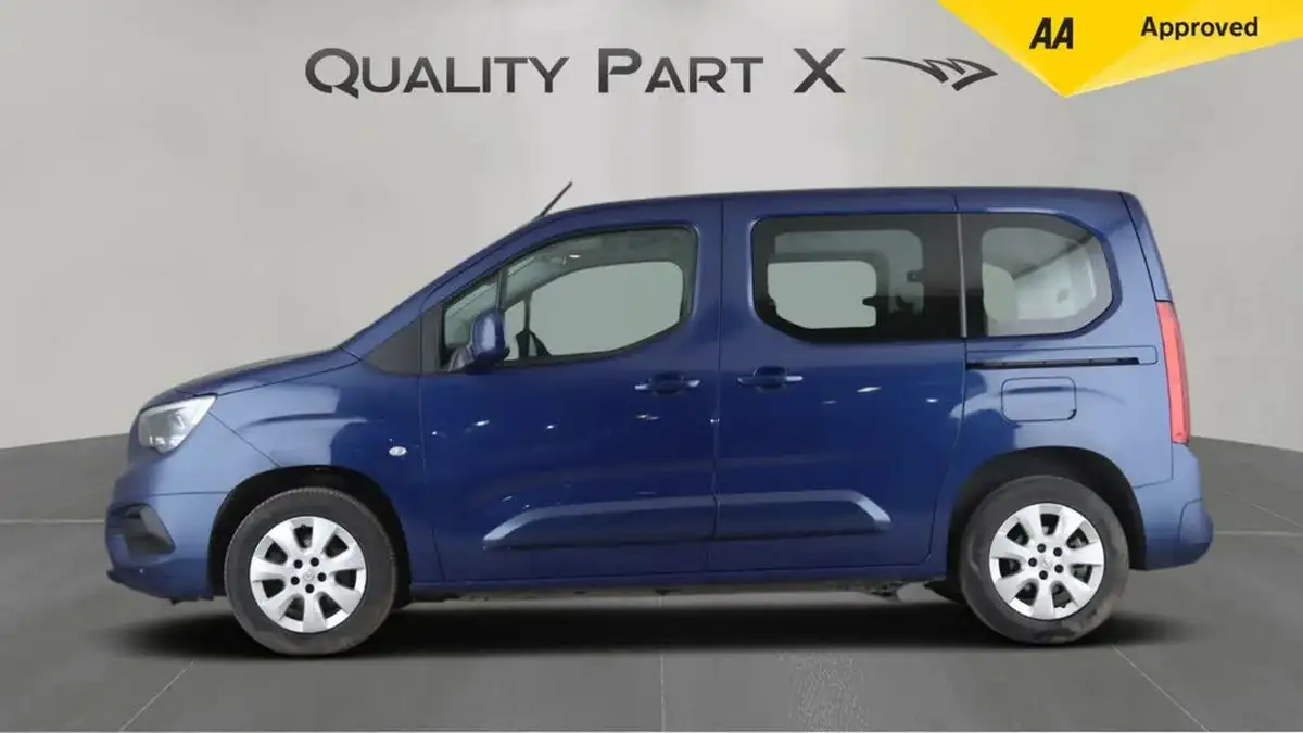 2020-vauxhall-combo-life-15-energy-130ps-big-2