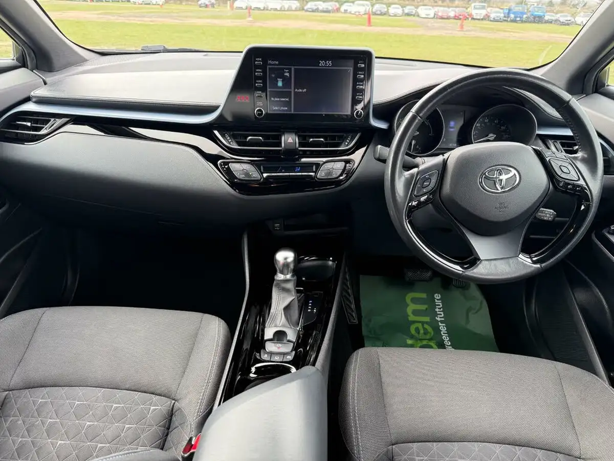 2020-toyota-c-hr-20-vvt-i-design-big-15