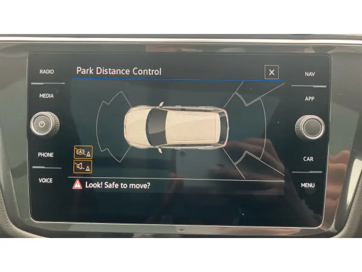2022-volkswagen-tiguan-allspace-15-tsi-r-line-big-31