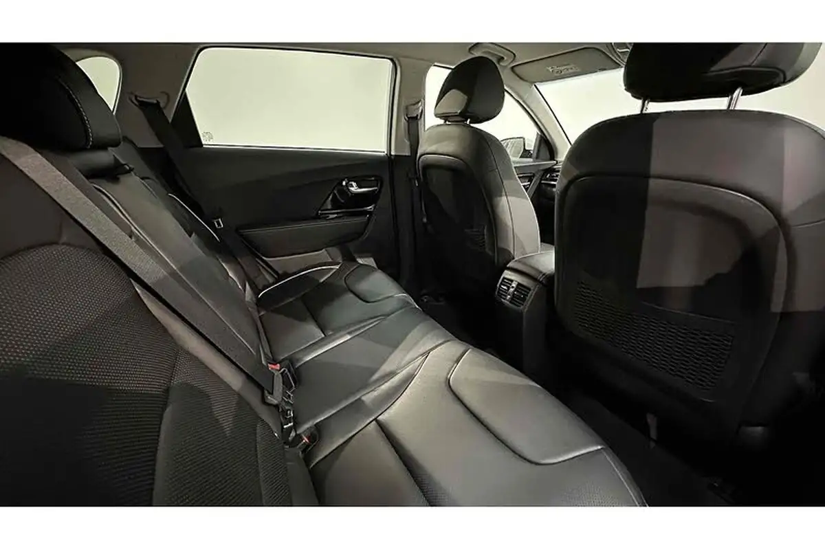 2022-kia-e-niro-ev-3-big-21