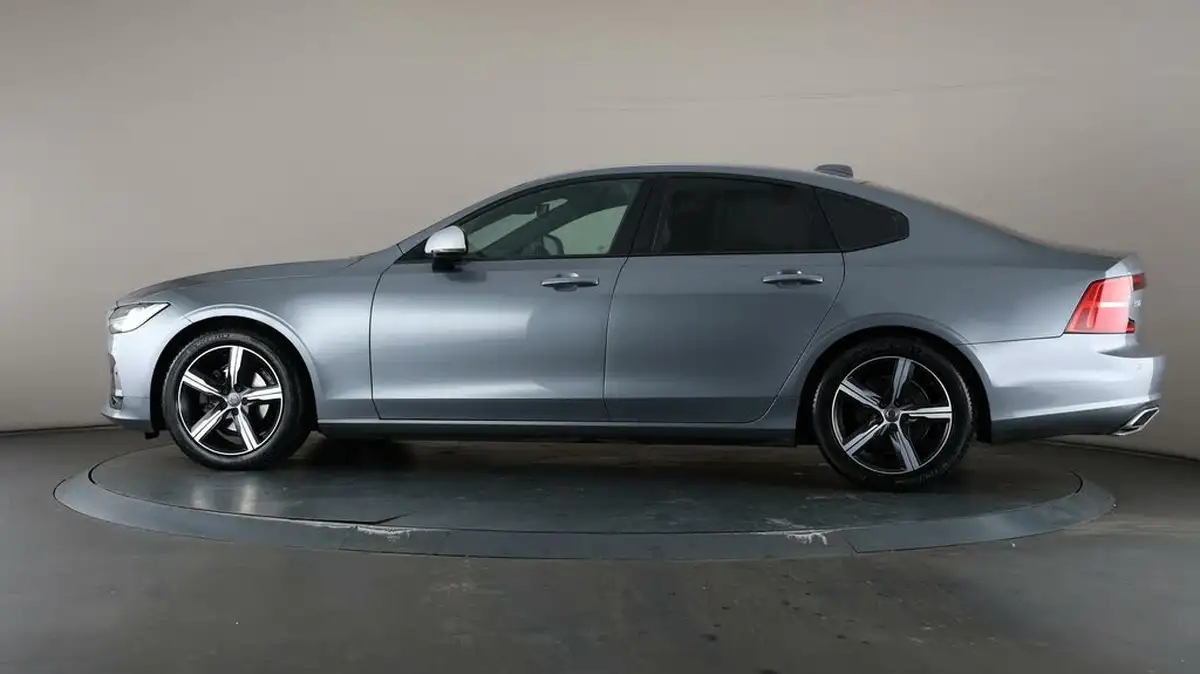 2018-volvo-s90-20td-d4-r-design-big-26