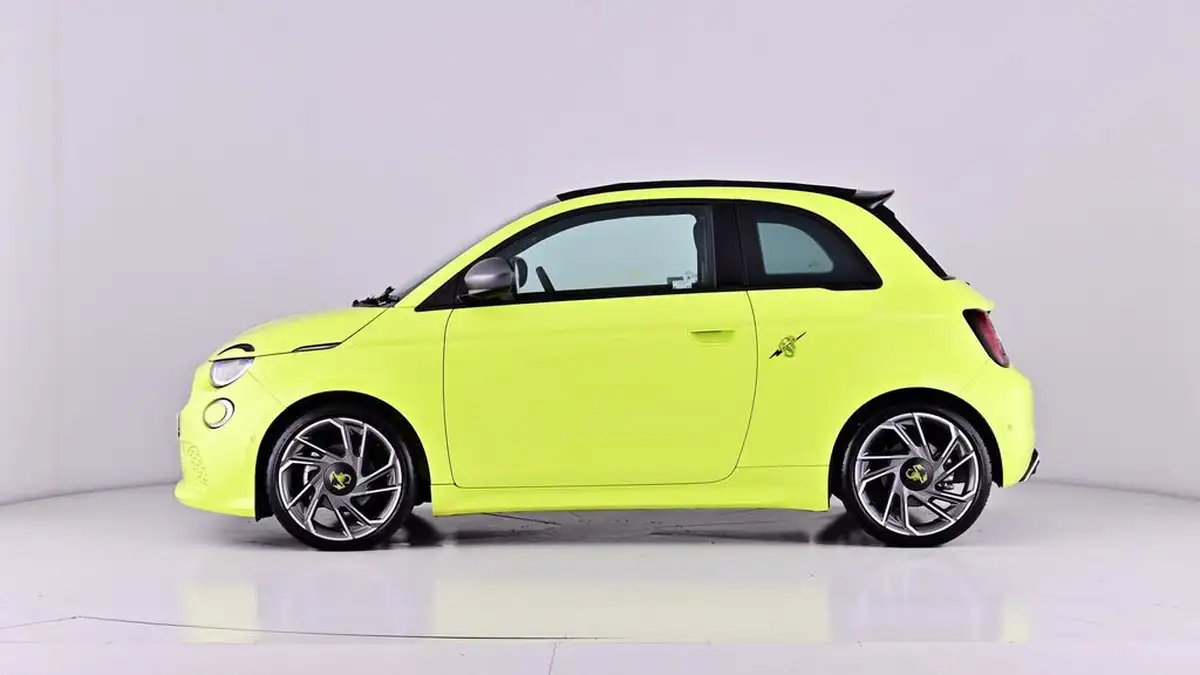 2023-abarth-500c-e-500e-turismo-big-66