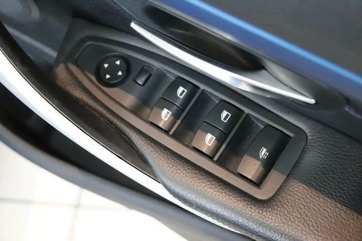 2014-bmw-4-series-20-428i-m-sport-convertible-2d-auto-big-51