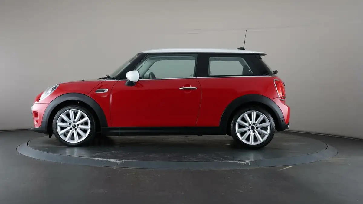 2020-mini-cooper-15-cooper-classic-hatchback-3d-big-28