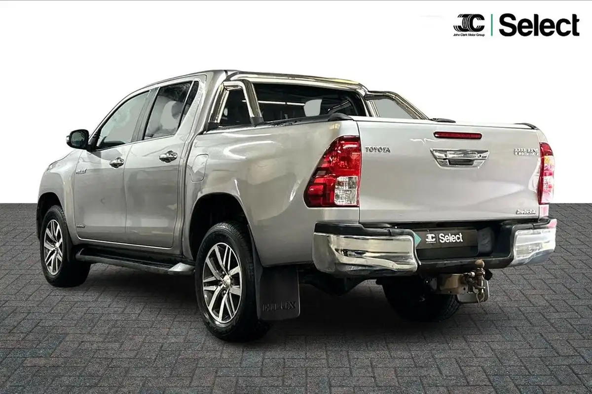 2018-toyota-hi-lux-24d-invincible-ss-auto-big-3