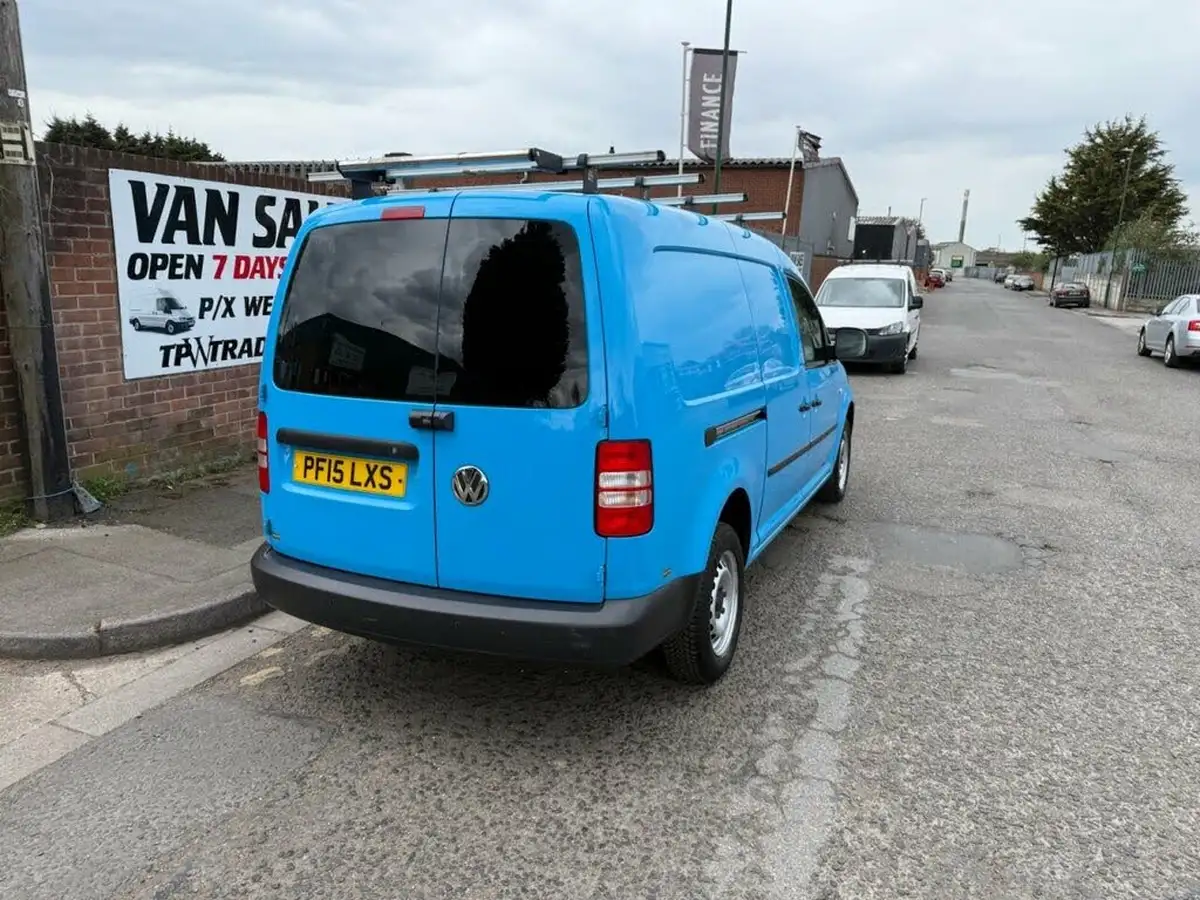 2015-volkswagen-caddy-16tdi-c20-startline-102ps-panel-big-7