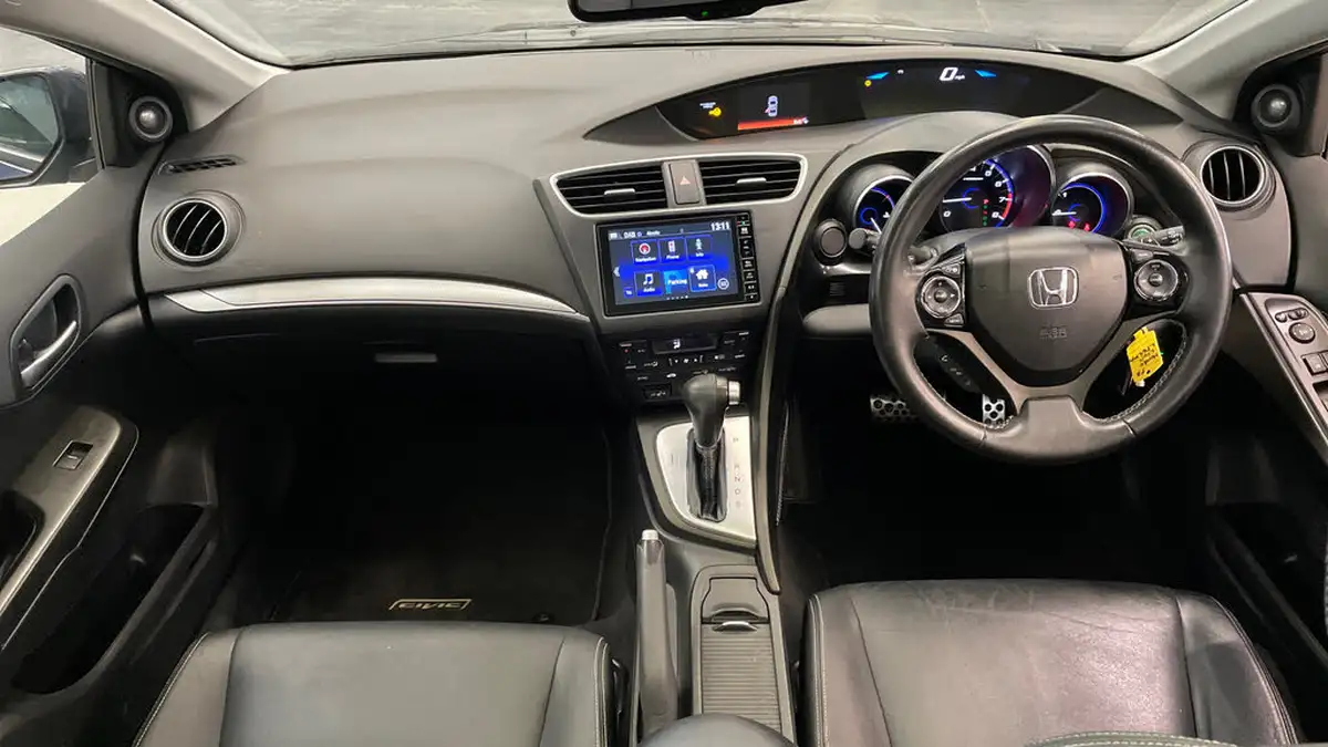2016-honda-civic-18-i-vtec-sr-dasp-hatchback-auto-big-10