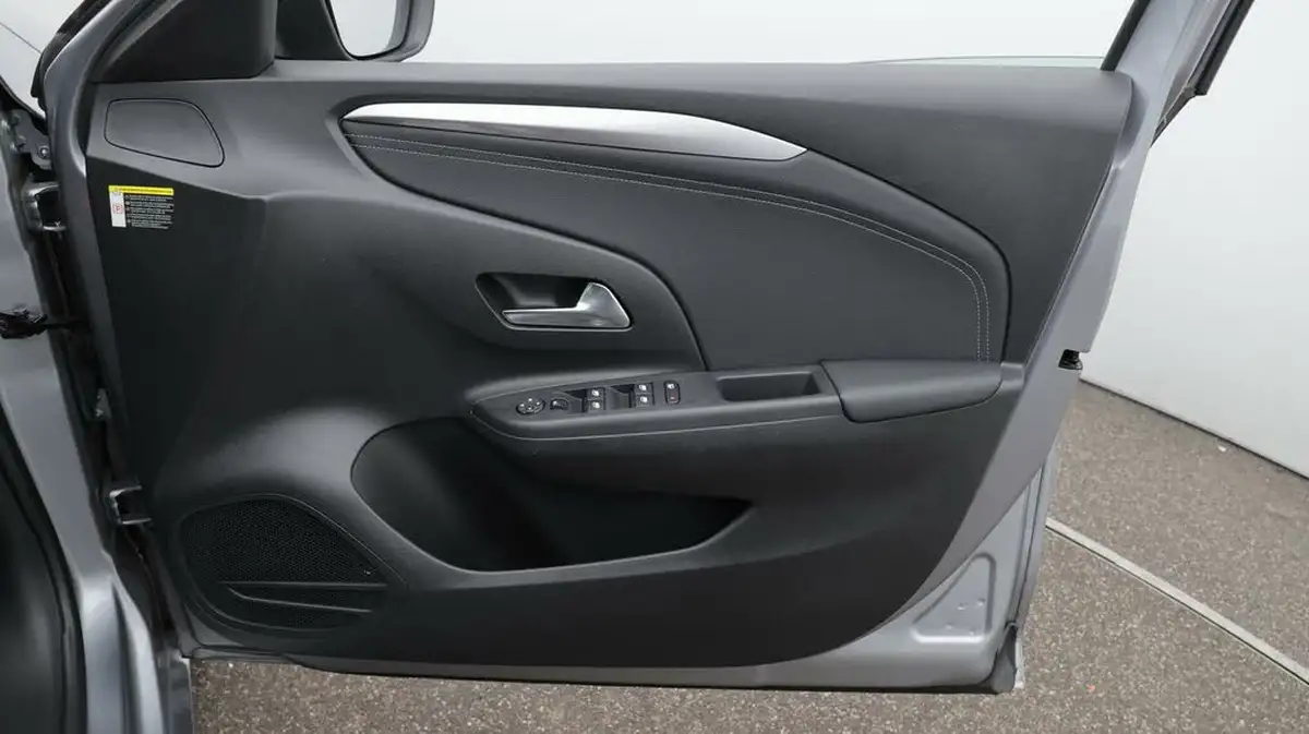 2022-vauxhall-corsa-12-turbo-sri-edition-130ps-auto-big-15