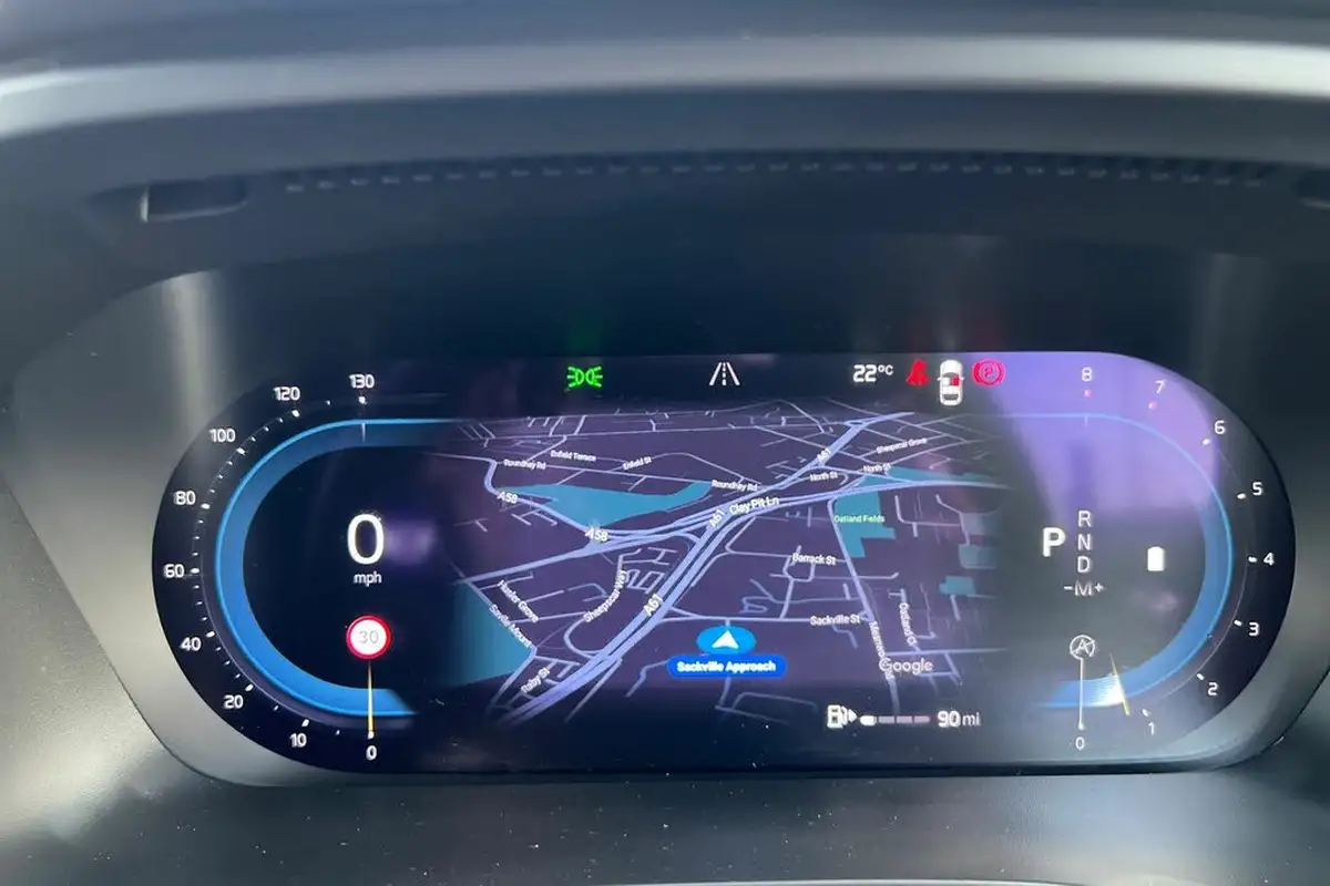 2022-volvo-xc40-20-b3-core-big-6