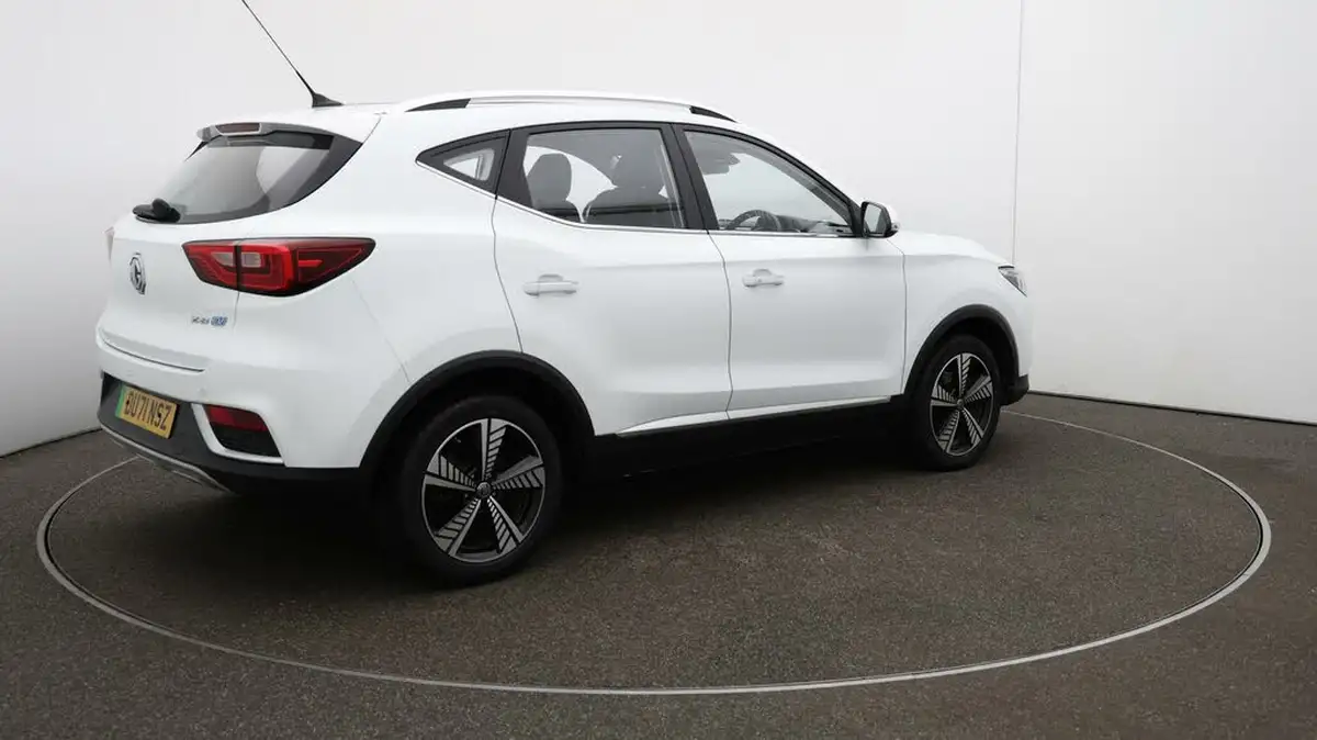 2021-mg-zs-suv-e-exclusive-ev-big-47