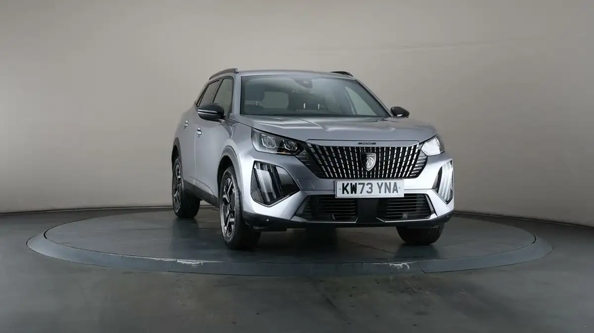 2023-peugeot-2008-suv-12-puretech-allure-big-42