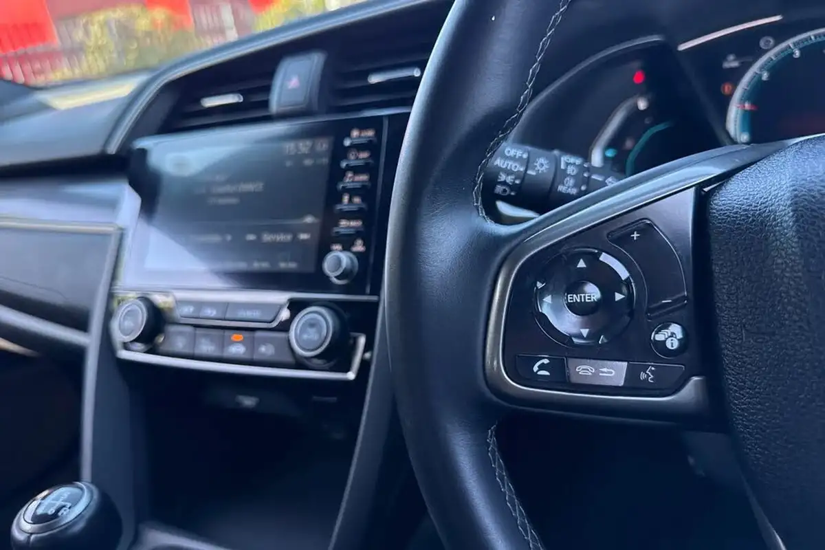 2020-honda-civic-10-vtec-turbo-sr-hatchback-5d-big-35