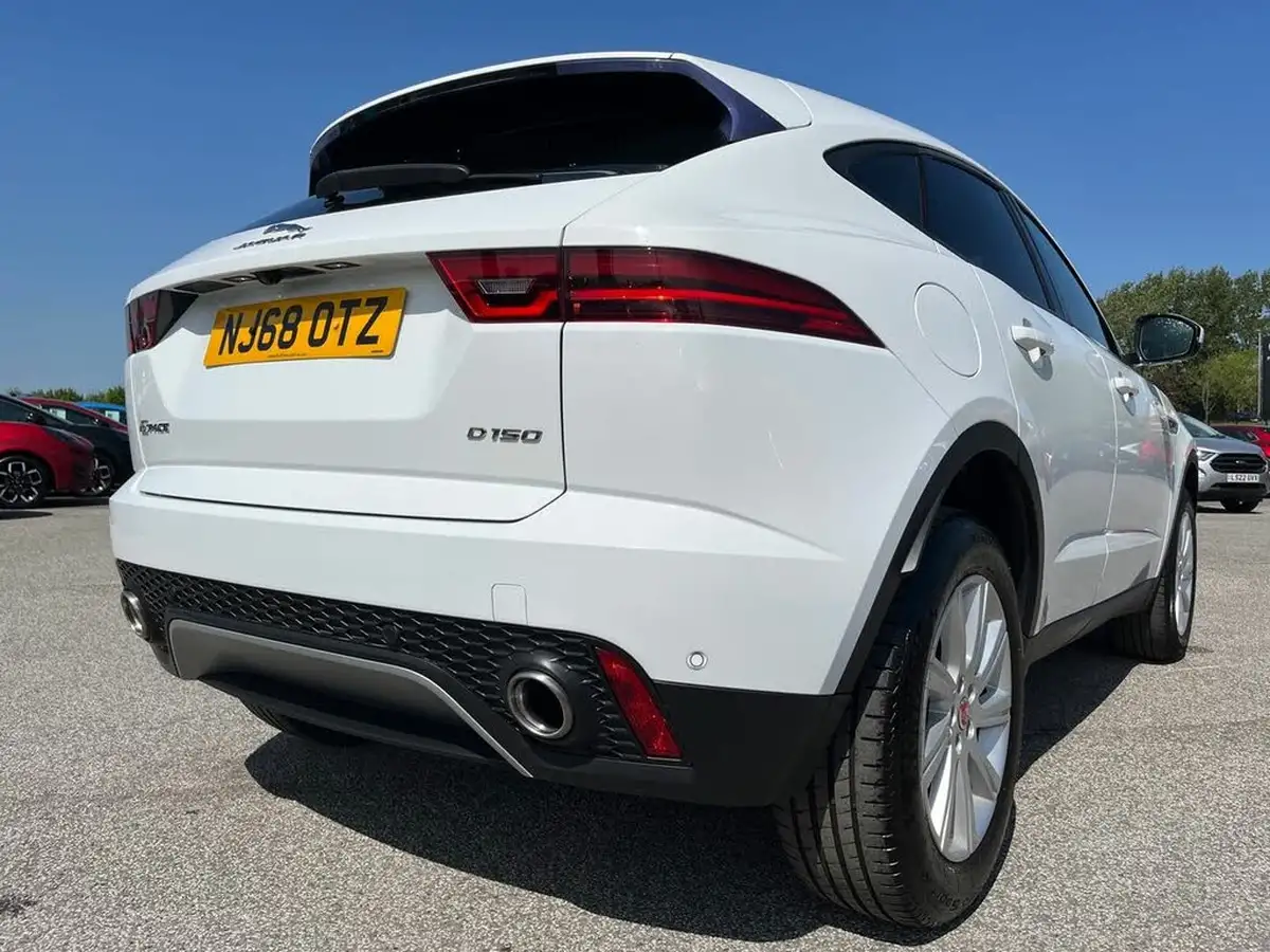 2018-jaguar-e-pace-20-i4d-s-big-22