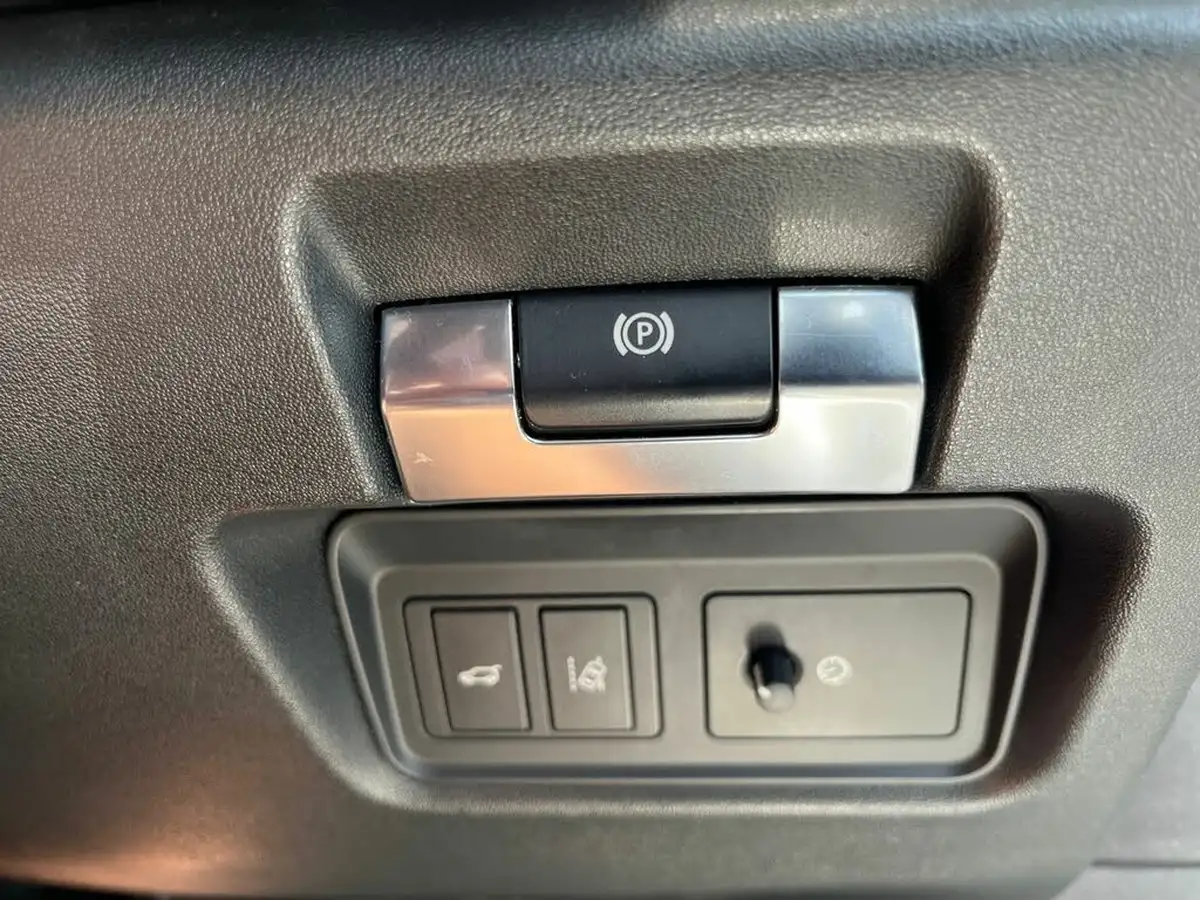 2018-jaguar-e-pace-20-i4d-s-big-45