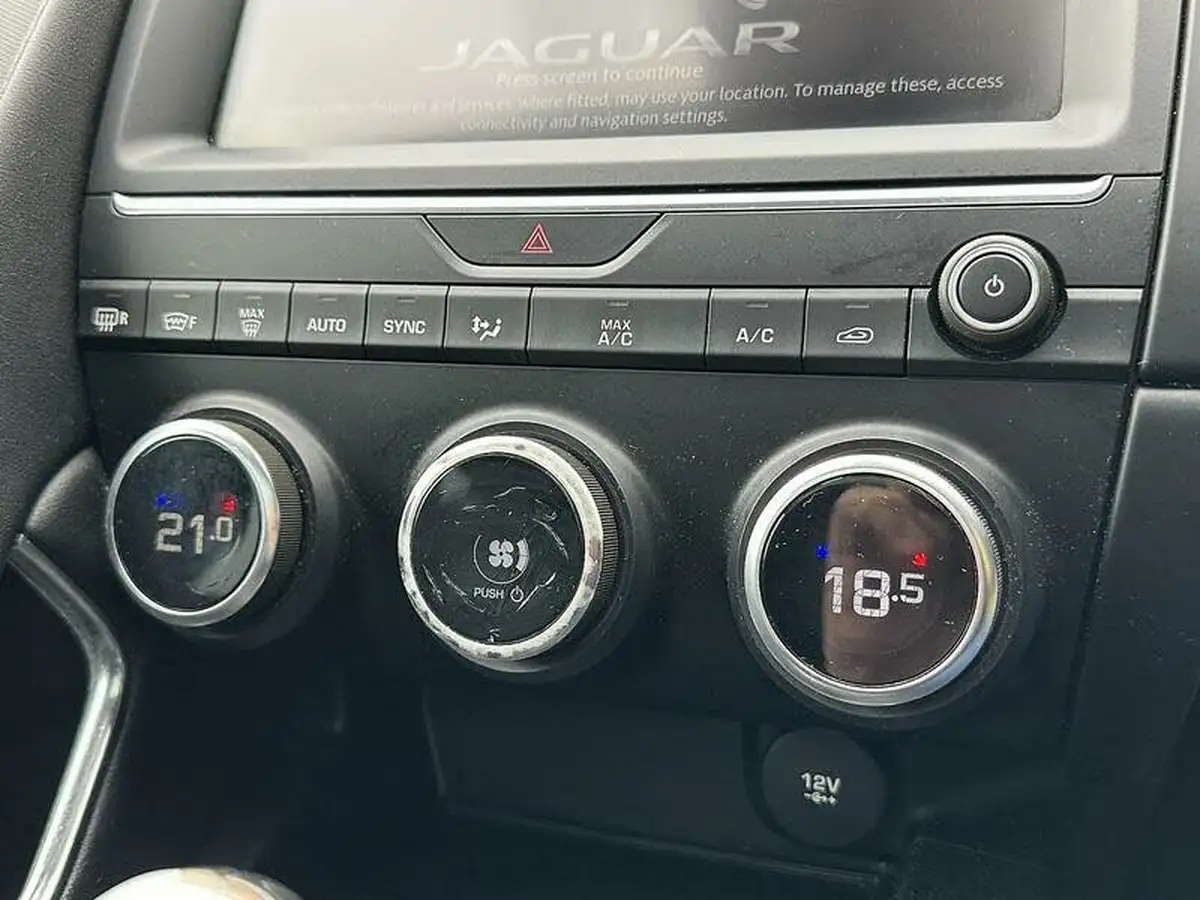 2018-jaguar-e-pace-20-i4d-r-dynamic-150ps-big-25
