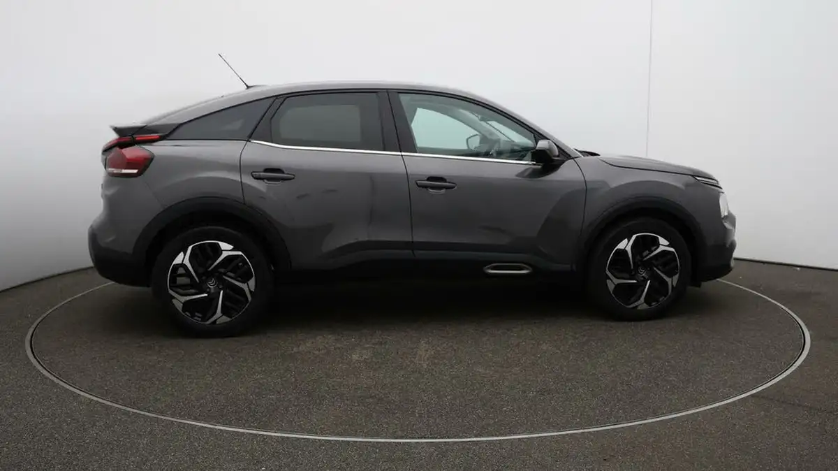 2022-citroen-c4-big-43