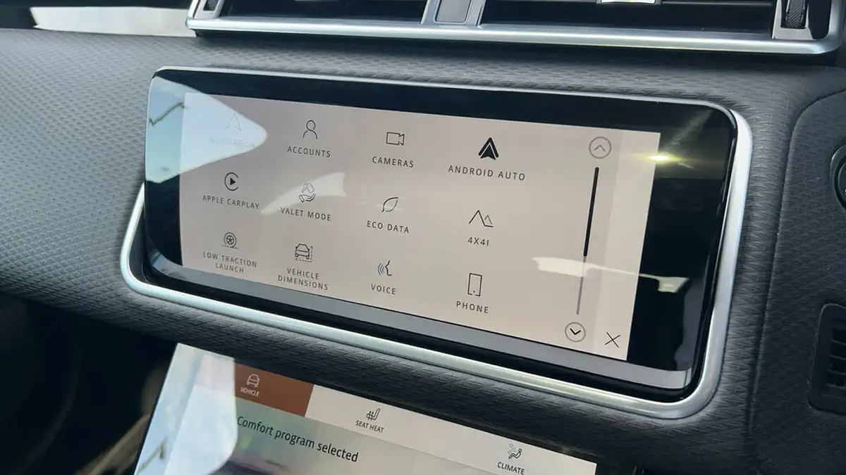 2023-land-rover-range-rover-velar-20-d200-velar-big-24