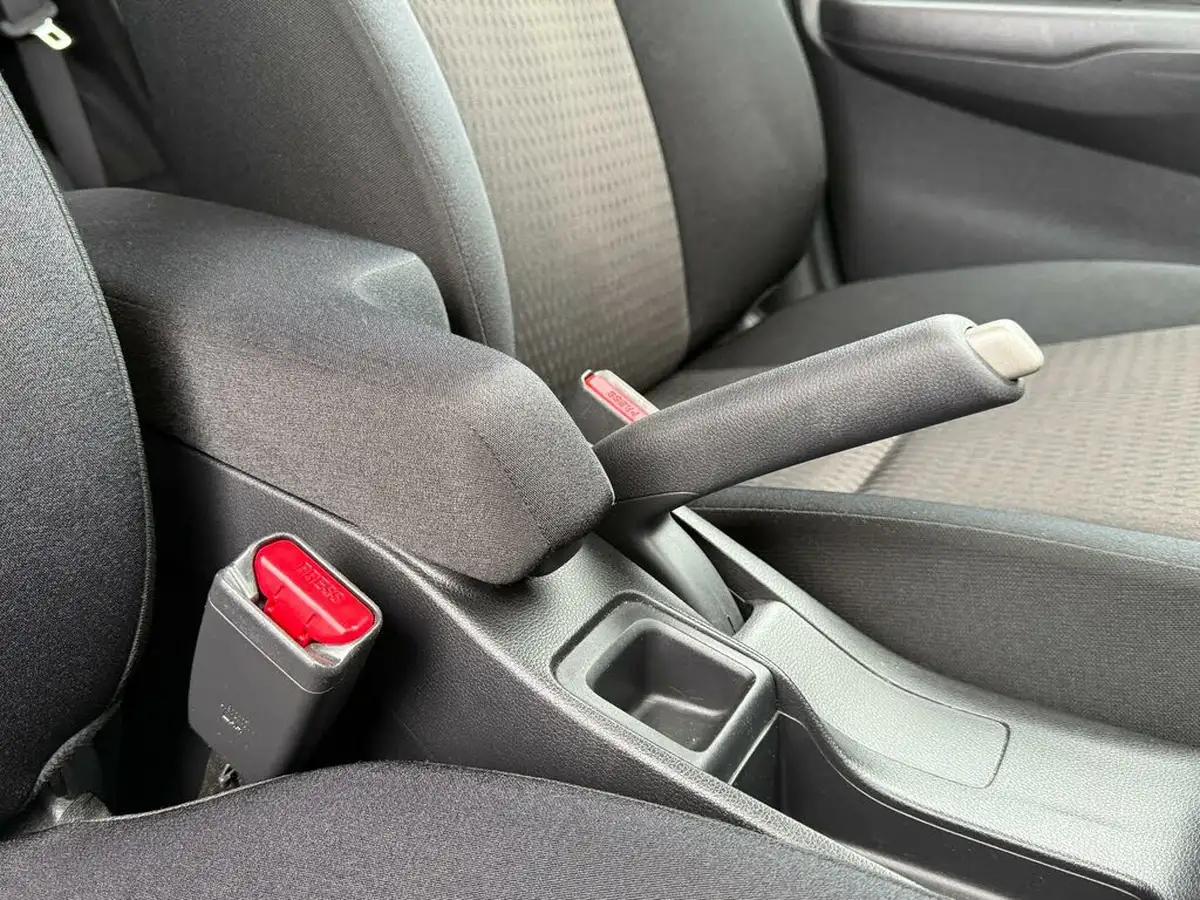 2019-honda-jazz-13-i-vtec-ex-navi-cvt-big-68