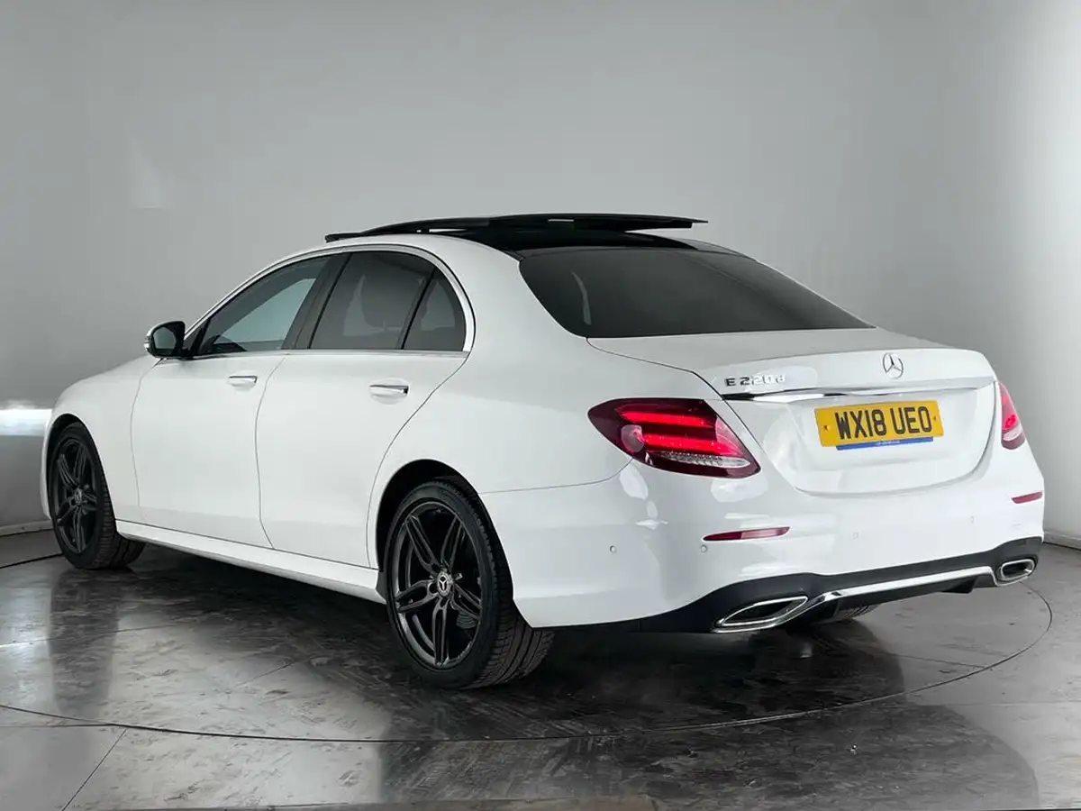 2018-mercedes-benz-e-class-20d-e220d-amg-line-premiumss-saloon-4d-big-3
