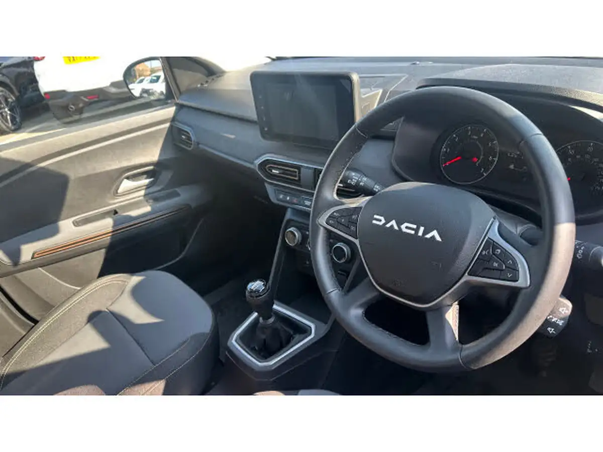 2024-dacia-sandero-stepway-10-tce-extreme-110bhp-big-10