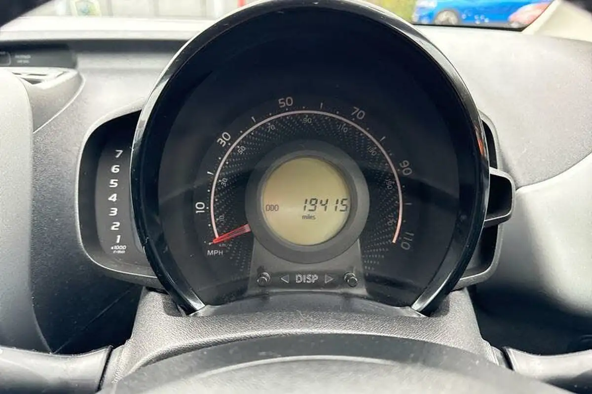 2021-toyota-aygo-10-vvt-i-x-trend-tss-big-12