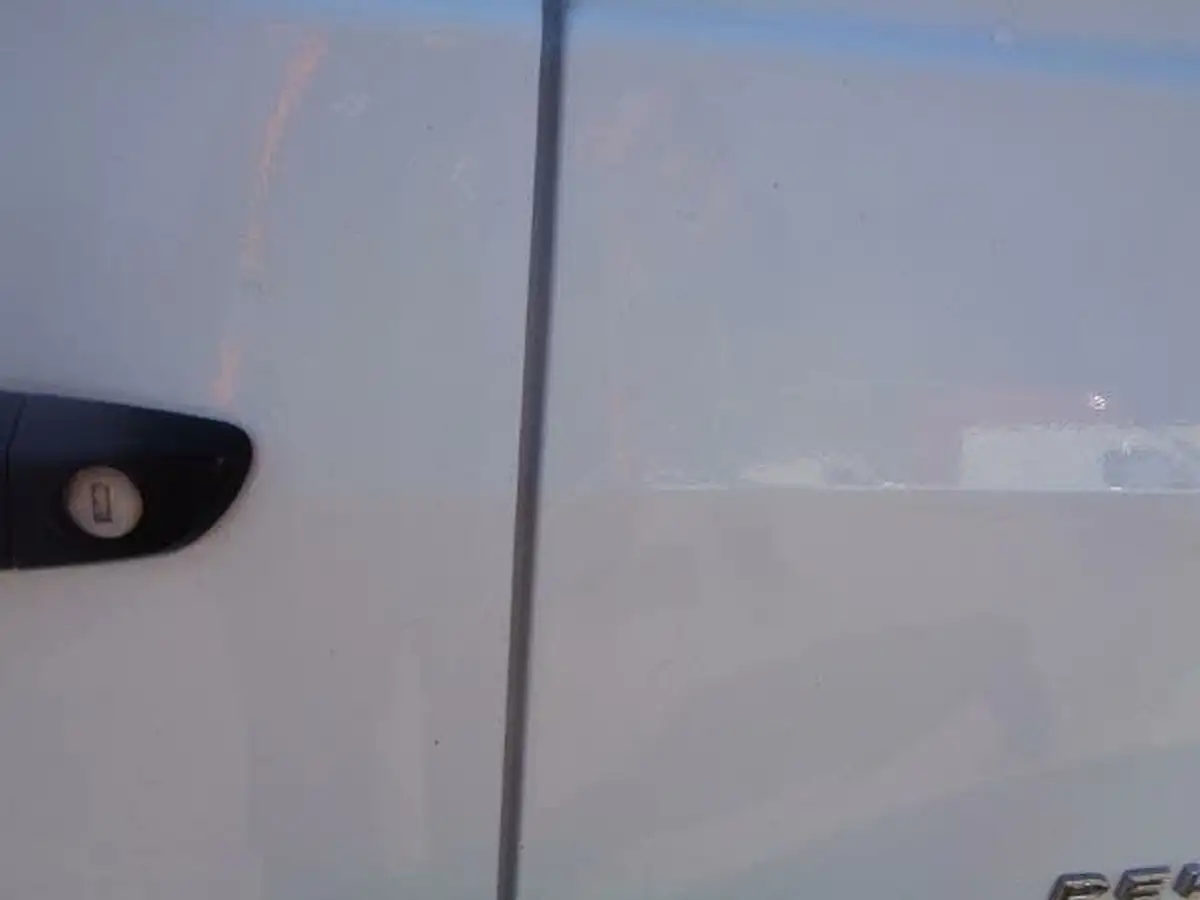 2020-peugeot-partner-15-bluehdi-950-professional-100ps-eu6dt-long-panel-big-12