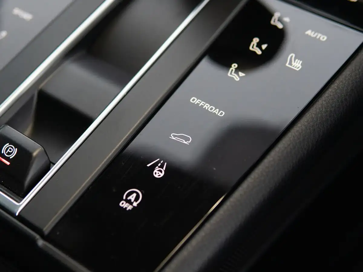 2021-porsche-macan-29-v6-s-big-18