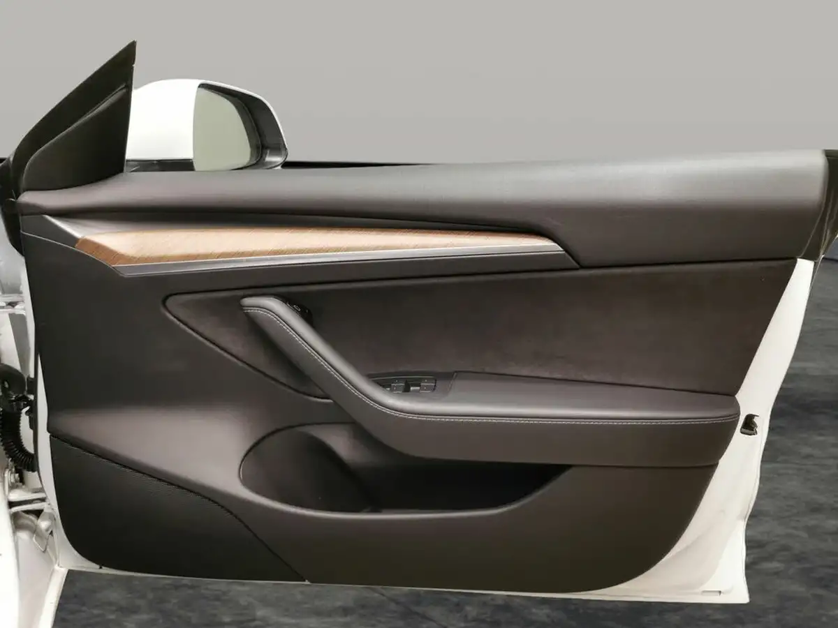 2021-tesla-model-3-e-long-range-4x4-big-31