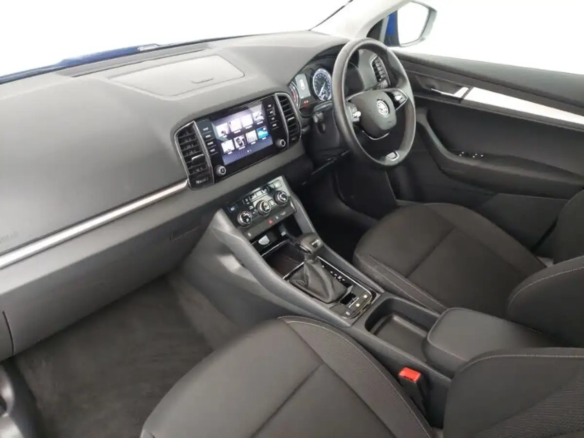 2022-skoda-karoq-15-tsi-se-drive-dsg-big-4