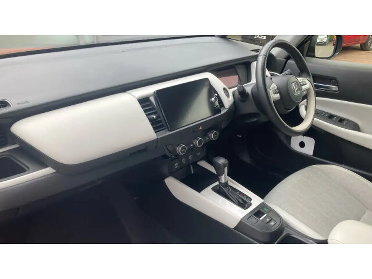 2020-honda-jazz-15-i-mmd-ex-big-1